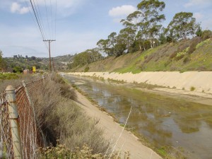 There are roughly 4,276 feet of concrete-flood channel in the Rose Creek Watershed. Photo: San Diego Earthworks